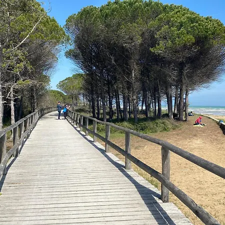 Διαμέρισμα Flat Near The Beach, Perfect For Up To 6 Guests *