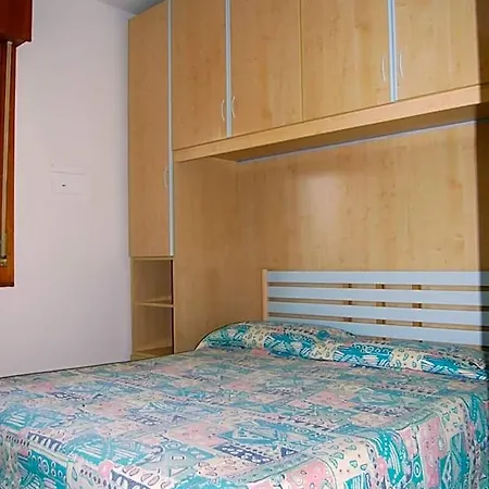 Flat Near The Beach, Perfect For Up To 6 Guests Μπιμπιόνε