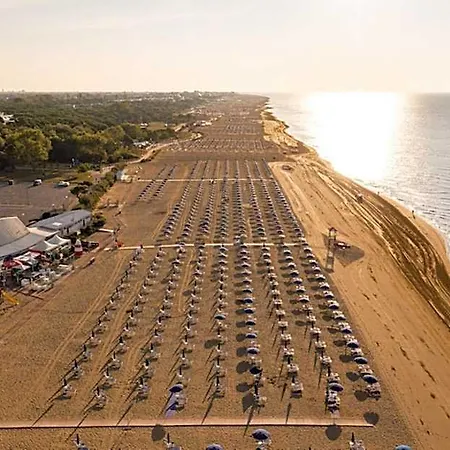 Flat Near The Beach, Perfect For Up To 6 Guests Διαμέρισμα Μπιμπιόνε